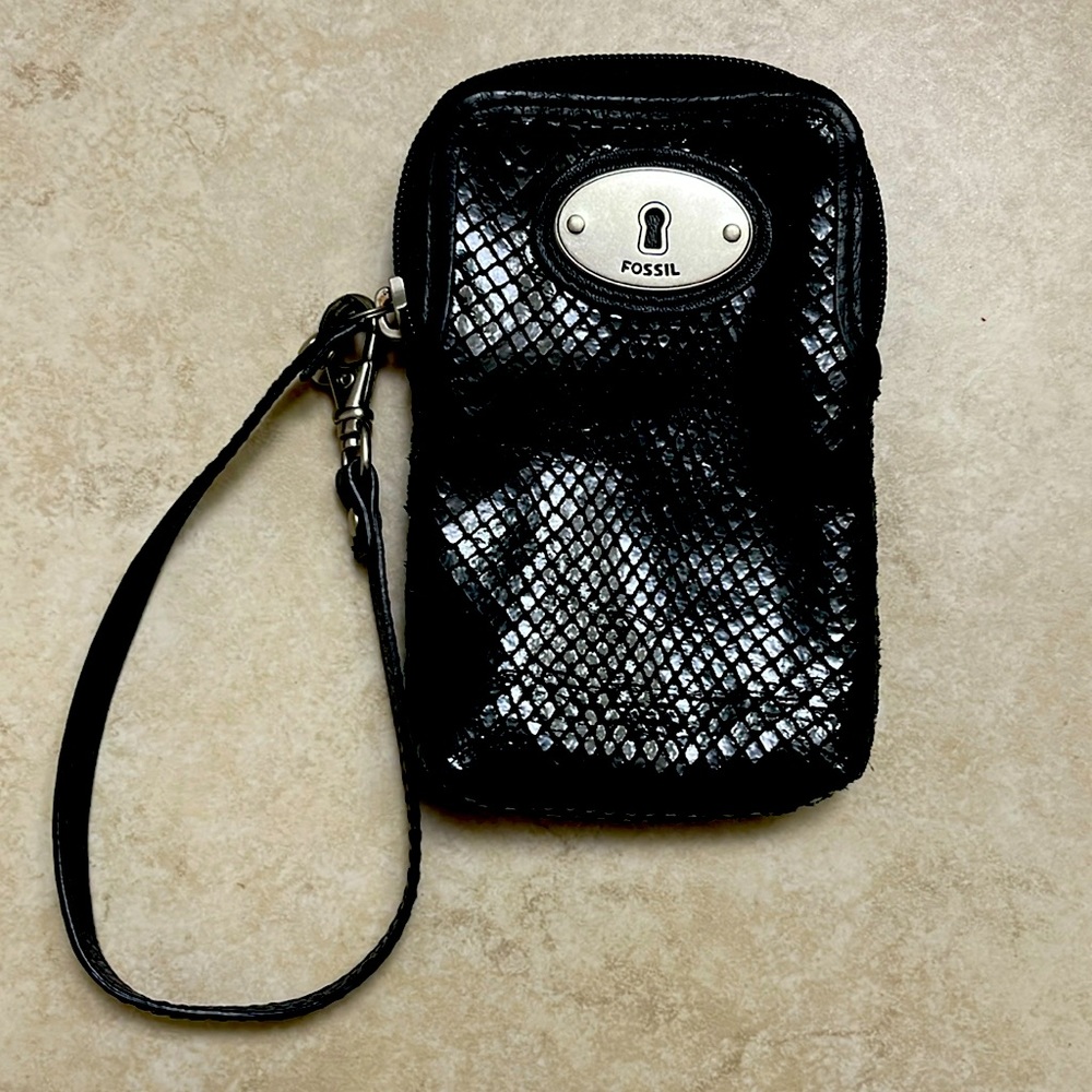 Fossil Wristlet - Black Snake pattern